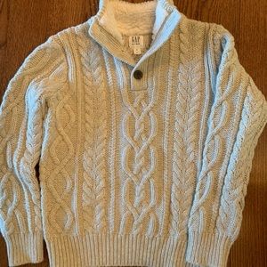 Gap - Boys Cable Sweater Size 8 Medium